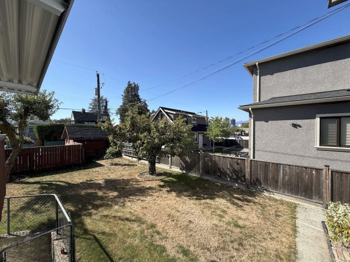Photo 20 at 5885 Lincoln Street, Killarney VE, Vancouver East