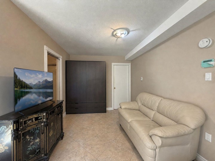 Photo 38 at 5885 Lincoln Street, Killarney VE, Vancouver East