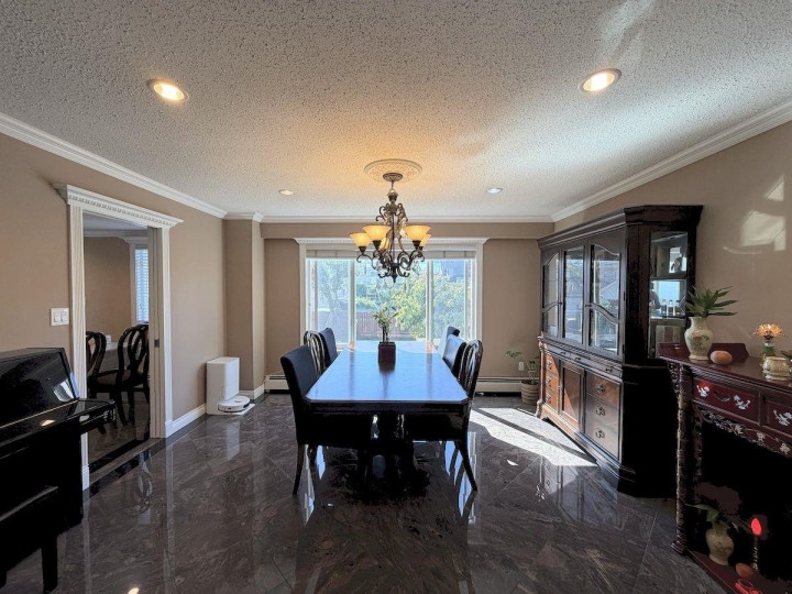 Photo 4 at 5885 Lincoln Street, Killarney VE, Vancouver East