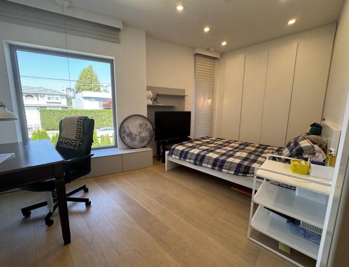 Photo 12 at 1076 Park Drive, Marpole, Vancouver West