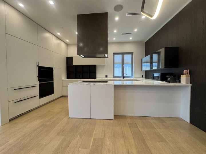Photo 8 at 1076 Park Drive, Marpole, Vancouver West