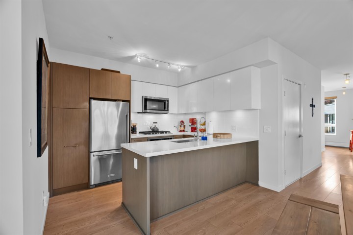 Photo 1 at 613 - 417 Great Northern Way, Strathcona, Vancouver East