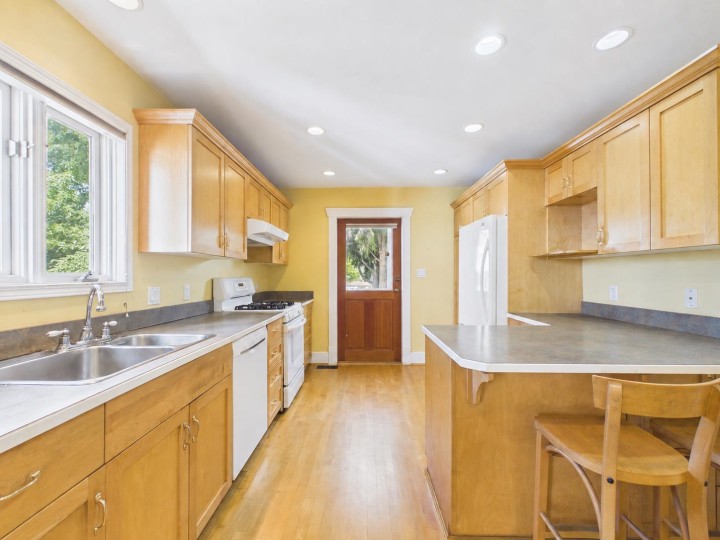 Photo 9 at 3035 W 5th Avenue, Kitsilano, Vancouver West