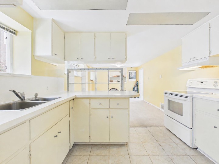 Photo 24 at 3035 W 5th Avenue, Kitsilano, Vancouver West