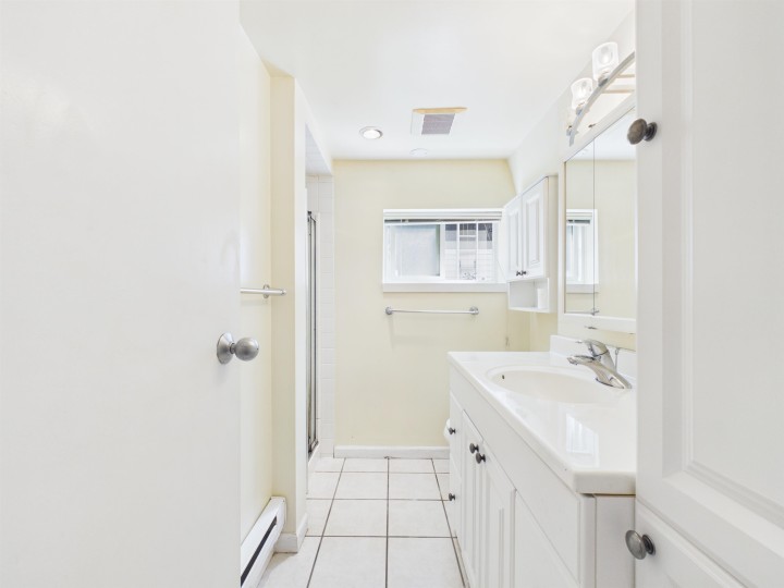 Photo 21 at 3035 W 5th Avenue, Kitsilano, Vancouver West