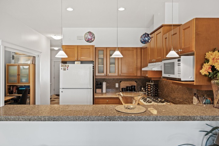 Photo 9 at 330 - 5790 East Boulevard, Kerrisdale, Vancouver West