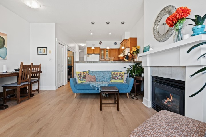 Photo 4 at 330 - 5790 East Boulevard, Kerrisdale, Vancouver West