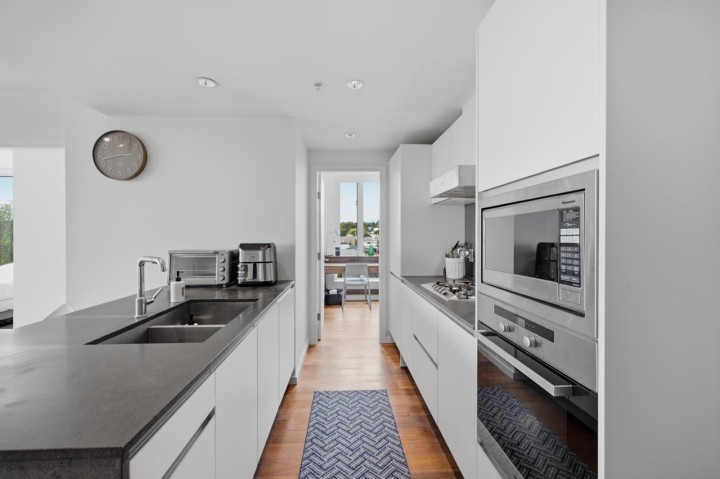 Photo 9 at 802 - 8488 Cornish Street, S.W. Marine, Vancouver West
