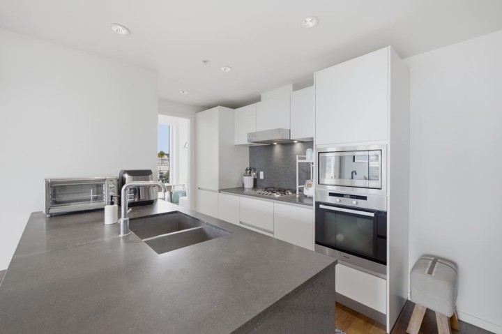 Photo 8 at 802 - 8488 Cornish Street, S.W. Marine, Vancouver West