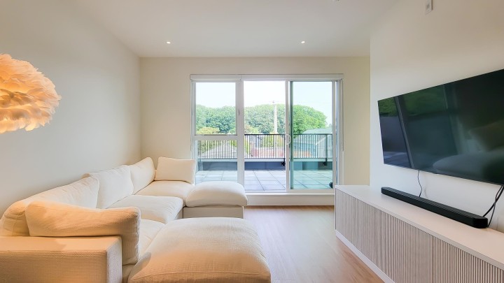 Photo 6 at 401 - 2235 E Broadway, Grandview Woodland, Vancouver East
