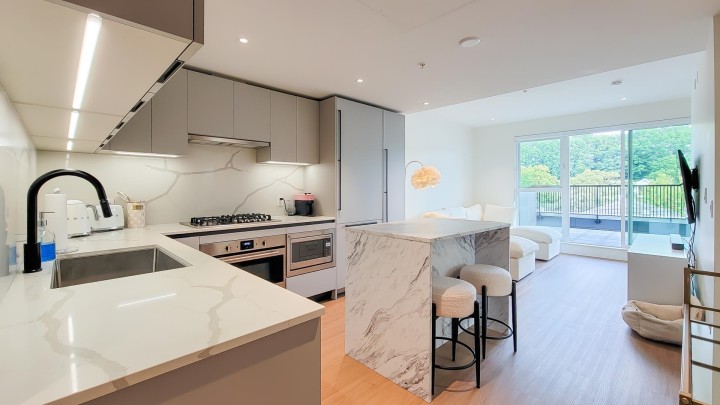 Photo 13 at 401 - 2235 E Broadway, Grandview Woodland, Vancouver East