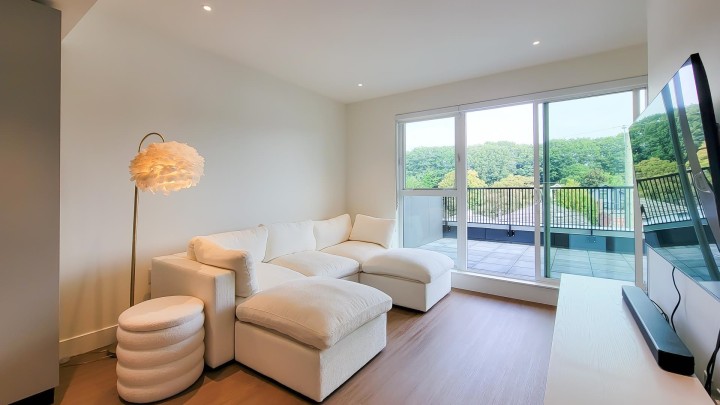 Photo 5 at 401 - 2235 E Broadway, Grandview Woodland, Vancouver East