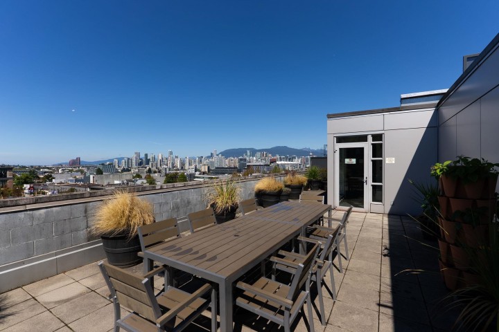Photo 2 at 409 - 2511 Quebec Street, Mount Pleasant VE, Vancouver East