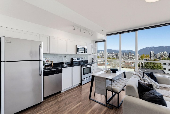 Photo 6 at 409 - 2511 Quebec Street, Mount Pleasant VE, Vancouver East