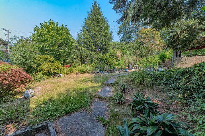 Photo 5 at 3026 Garden Drive, Grandview Woodland, Vancouver East