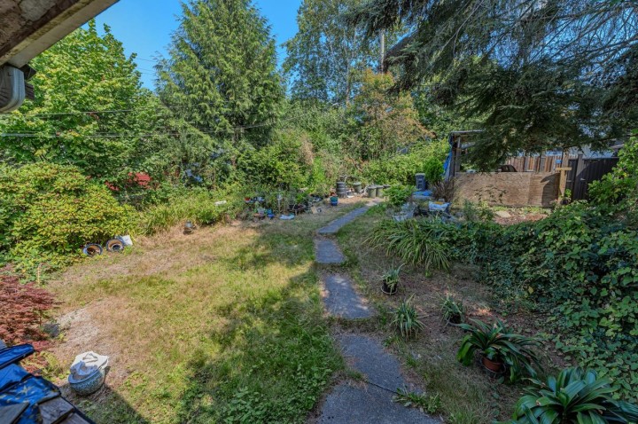 Photo 10 at 3026 Garden Drive, Grandview Woodland, Vancouver East