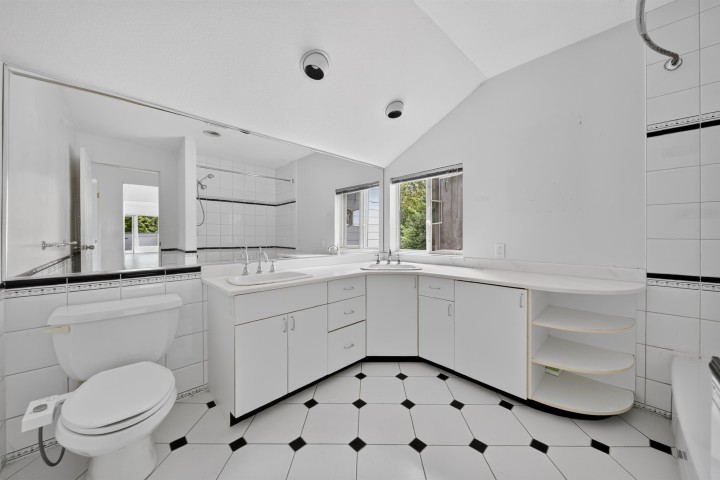 Photo 30 at 1975 W 18th Avenue, Shaughnessy, Vancouver West
