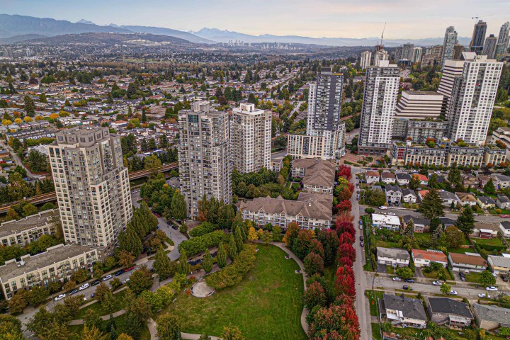 Photo 27 at 508 - 3660 Vanness Avenue, Collingwood VE, Vancouver East