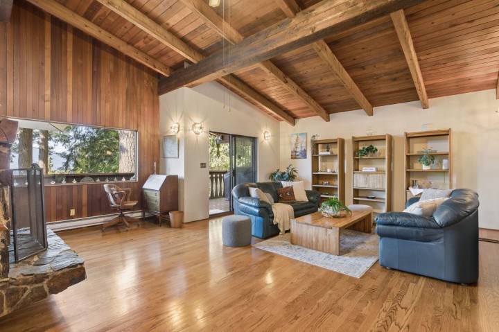 Photo 6 at 295 Bayview Road, Lions Bay, West Vancouver