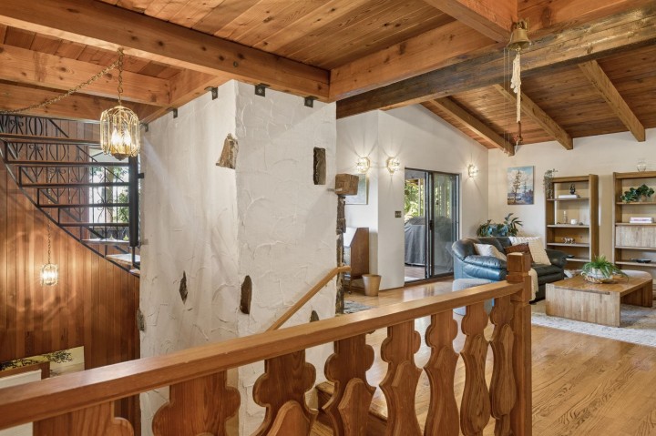 Photo 5 at 295 Bayview Road, Lions Bay, West Vancouver
