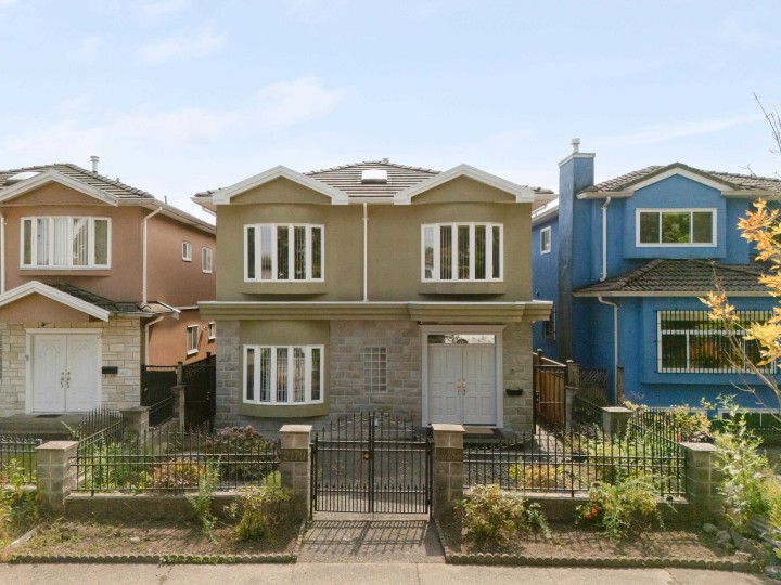 Photo 1 at 2170 E 28th Avenue, Victoria VE, Vancouver East
