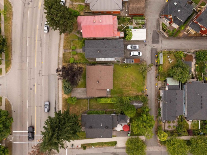 Photo 21 at 4561 Nanaimo Street, Victoria VE, Vancouver East