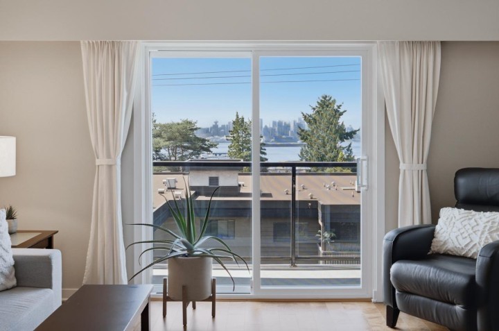Photo 4 at 304 - 325 W 3rd Street, Lower Lonsdale, North Vancouver