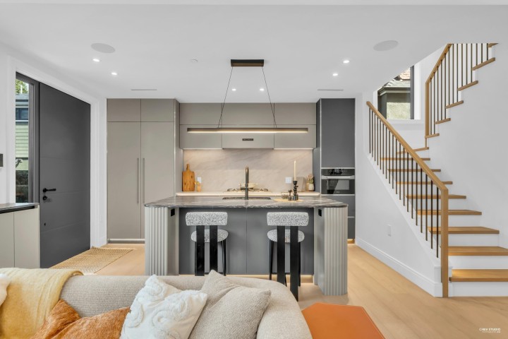 Photo 9 at 2 - 1177 W 33rd Avenue, Shaughnessy, Vancouver West