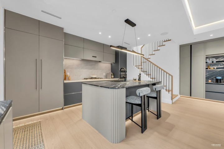 Photo 11 at 1 - 1177 W 33rd Avenue, Shaughnessy, Vancouver West