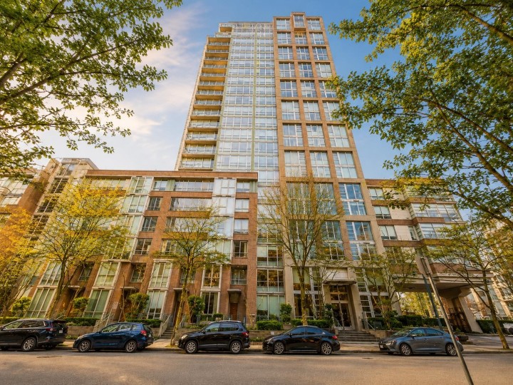 Photo 35 at 608 - 1228 Marinaside Crescent Street, Yaletown, Vancouver West