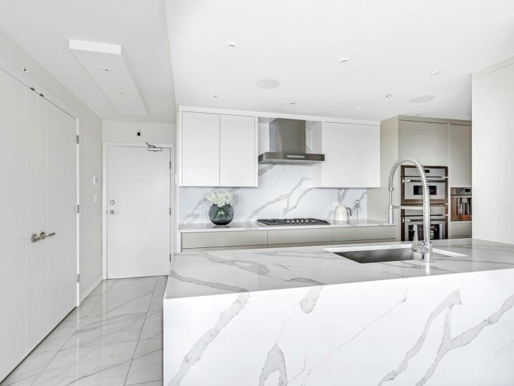 Photo 5 at 2105 - 1033 Marinaside Crescent, Yaletown, Vancouver West