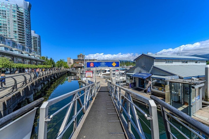 Photo 9 at 1806 - 588 Broughton Street, Coal Harbour, Vancouver West