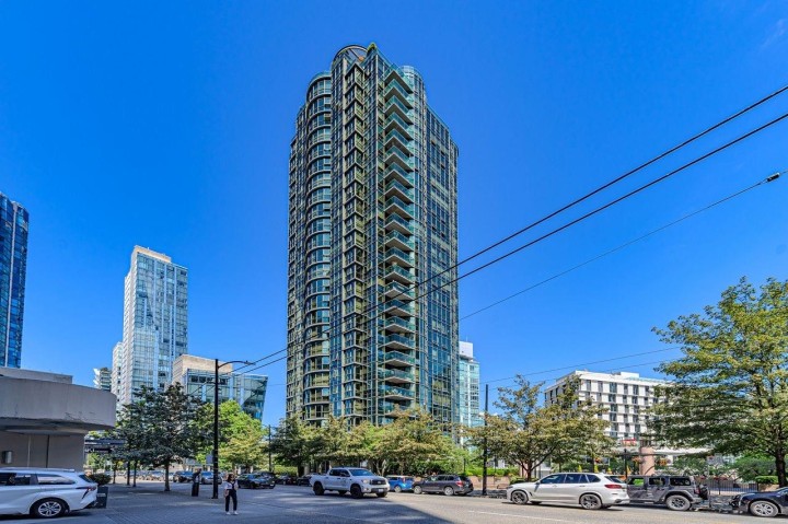 Photo 4 at 1806 - 588 Broughton Street, Coal Harbour, Vancouver West