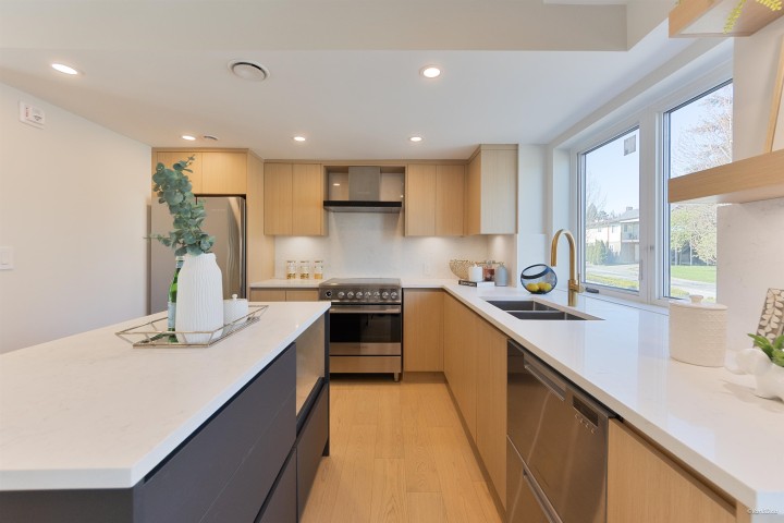 Photo 5 at 3420 Knight Street, Knight, Vancouver East
