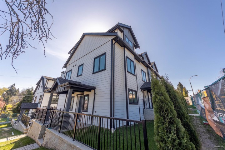Photo 1 at 103 - 1406 E 18th Avenue, Knight, Vancouver East