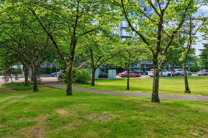 Photo 32 at 208 - 5288 Melbourne Street, Collingwood VE, Vancouver East