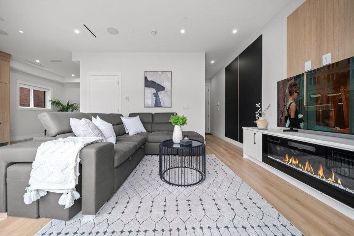 Photo 3 at 2369 Adanac Street, Hastings, Vancouver East