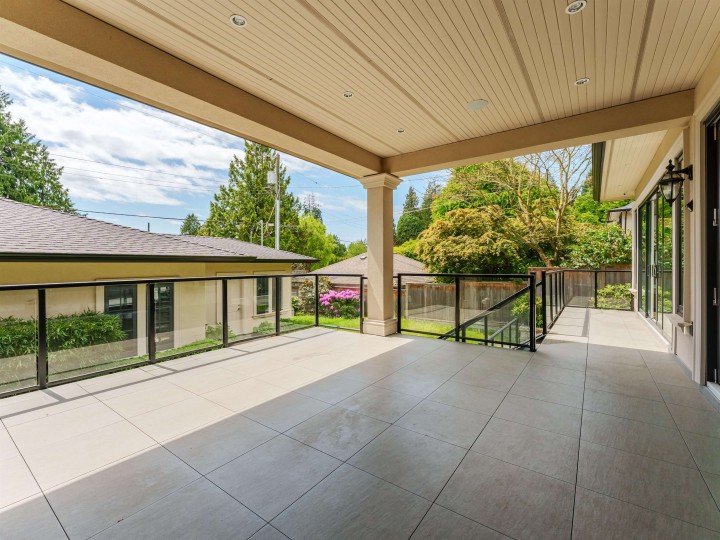 Photo 13 at 1260 Kings Avenue, Ambleside, West Vancouver