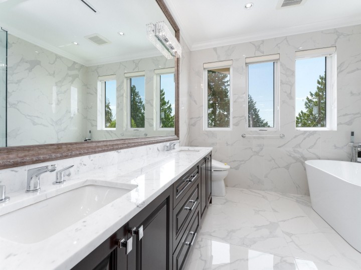Photo 10 at 1260 Kings Avenue, Ambleside, West Vancouver