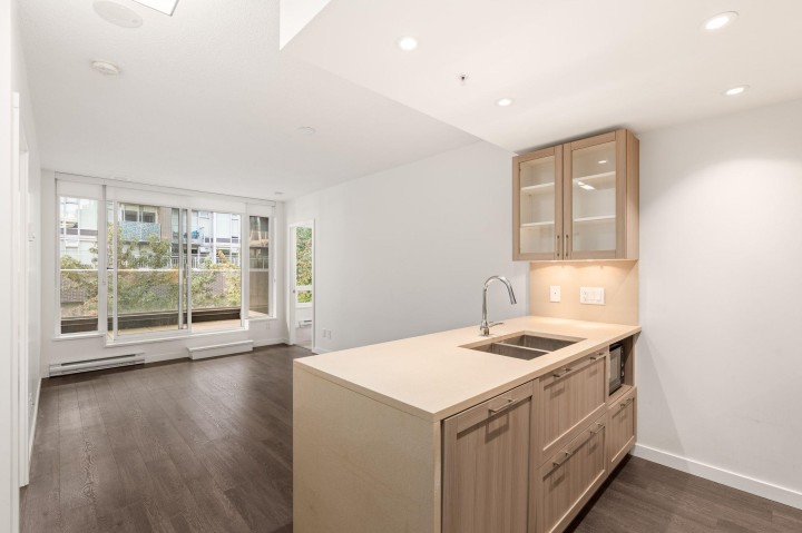 Photo 2 at 621 - 5598 Ormidale Street, Collingwood VE, Vancouver East