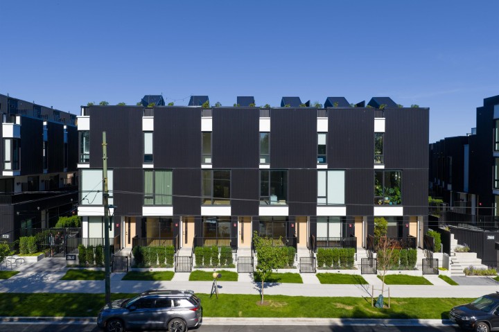 Photo 2 at 151 - 2451 N Grandview Highway, Renfrew Heights, Vancouver East