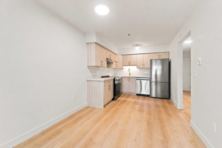 Photo 22 at 301 - 2928 Commercial Drive, Grandview Woodland, Vancouver East