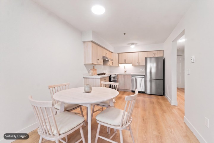 Photo 5 at 301 - 2928 Commercial Drive, Grandview Woodland, Vancouver East