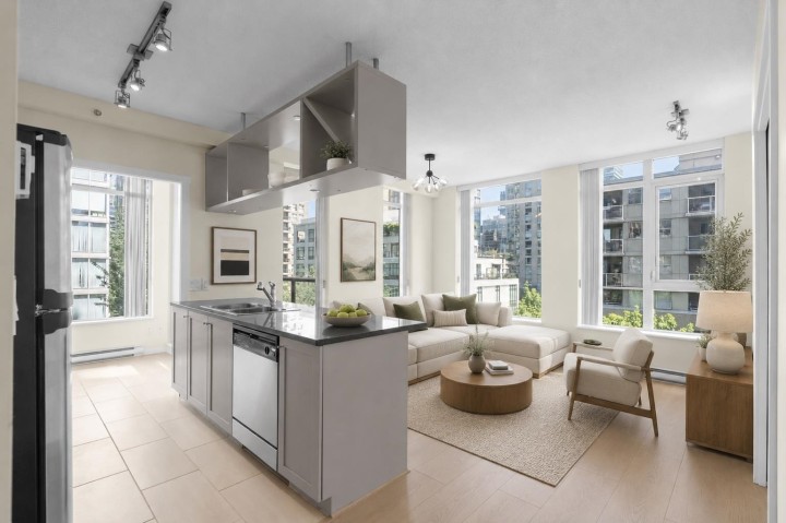 Photo 1 at 802 - 1001 Homer Street, Yaletown, Vancouver West