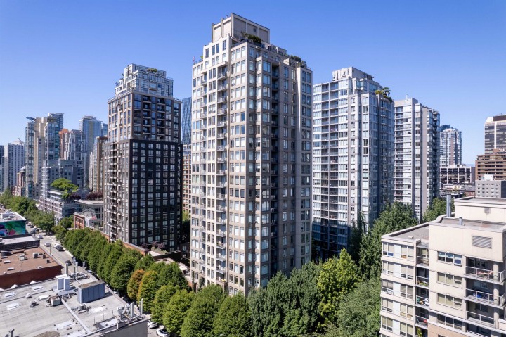 Photo 30 at 802 - 1001 Homer Street, Yaletown, Vancouver West