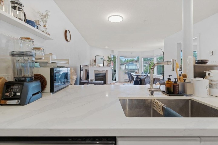 Photo 5 at 211 - 3628 Rae Avenue, Collingwood VE, Vancouver East