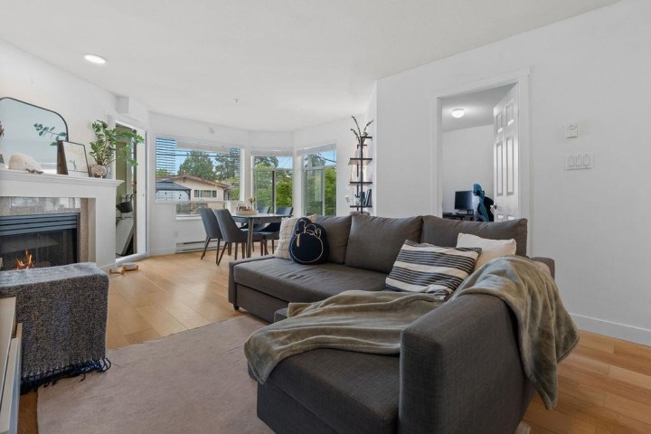 Photo 9 at 211 - 3628 Rae Avenue, Collingwood VE, Vancouver East