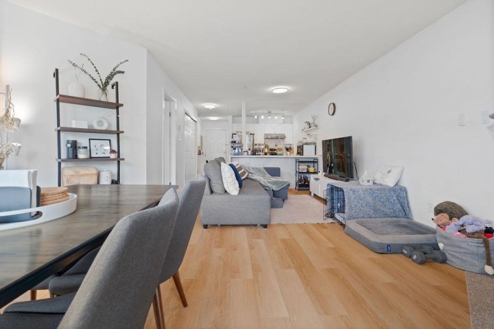 Photo 10 at 211 - 3628 Rae Avenue, Collingwood VE, Vancouver East
