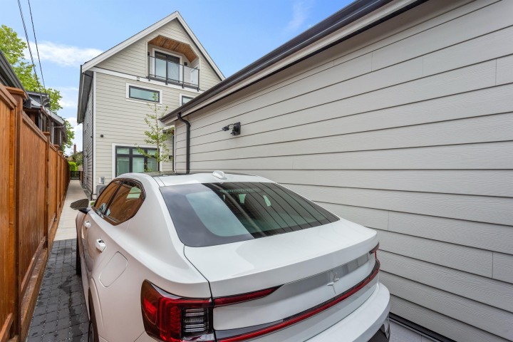 Photo 28 at 1 - 2258 Napier Street, Grandview Woodland, Vancouver East