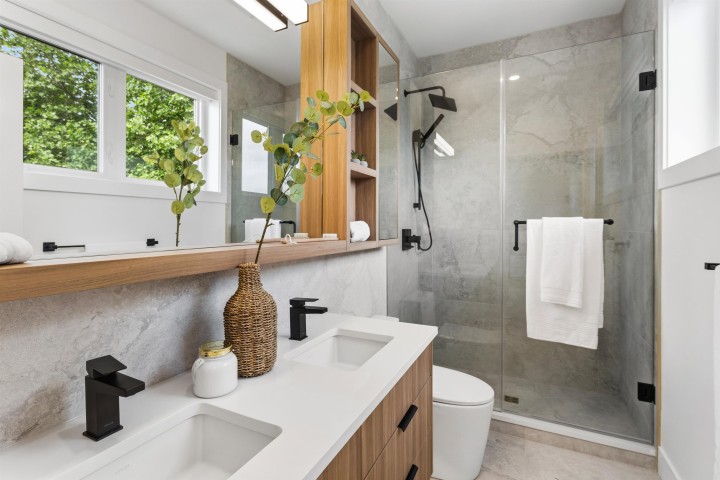 Photo 15 at 1 - 2258 Napier Street, Grandview Woodland, Vancouver East